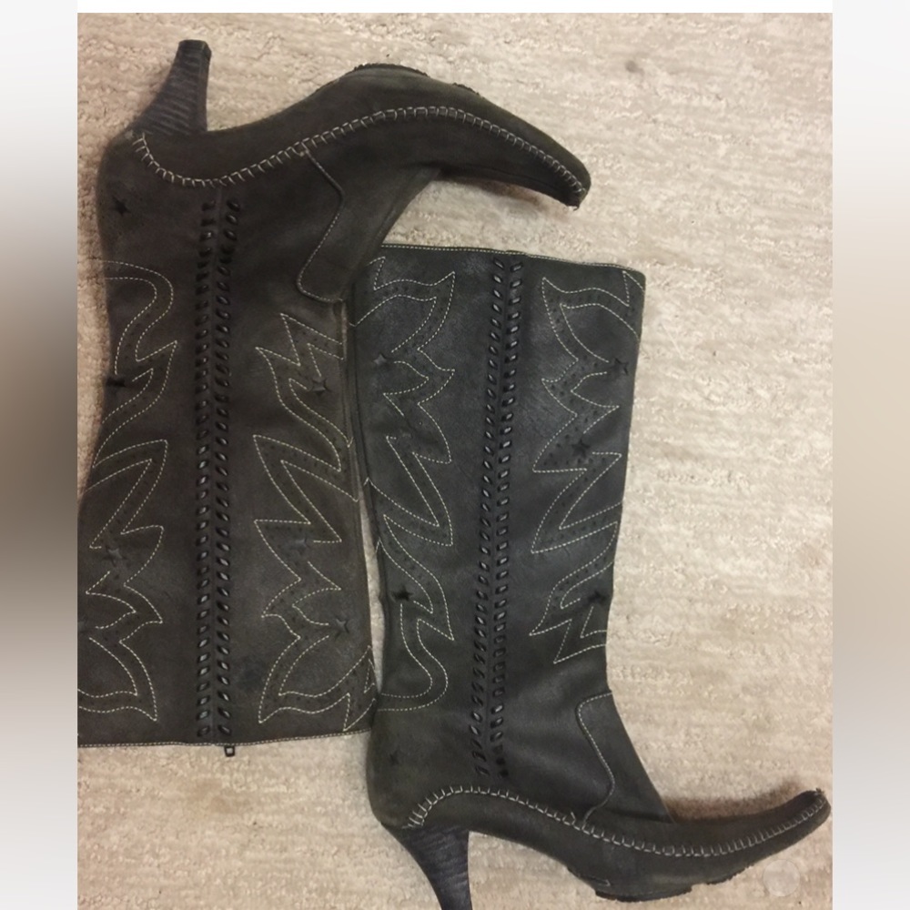 Women’s Indigo Brand Size 5.5 Cowboy Boots.  Zipper side w/stitching